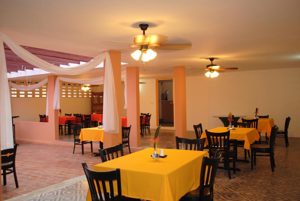 Hotel Imperial Cap-Haïtien 外观 照片