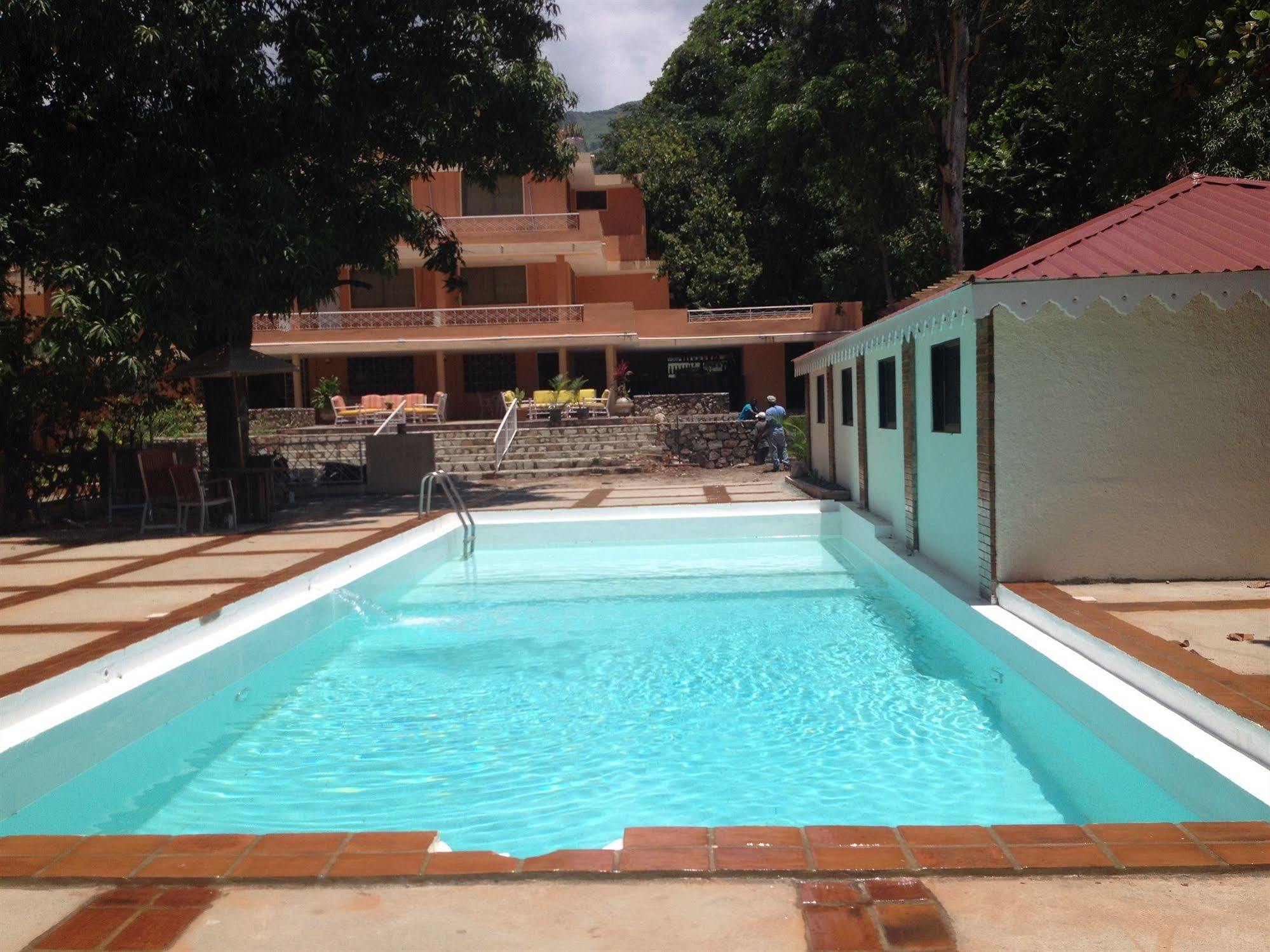 Hotel Imperial Cap-Haïtien 外观 照片