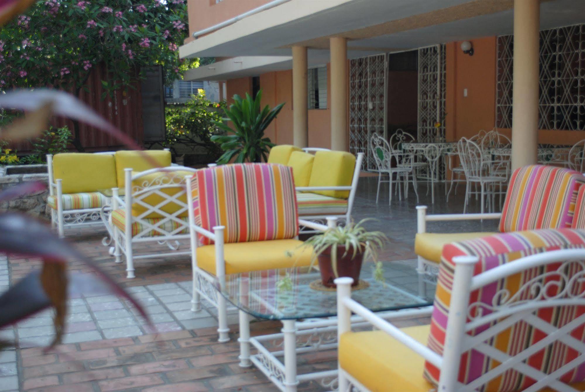 Hotel Imperial Cap-Haïtien 外观 照片